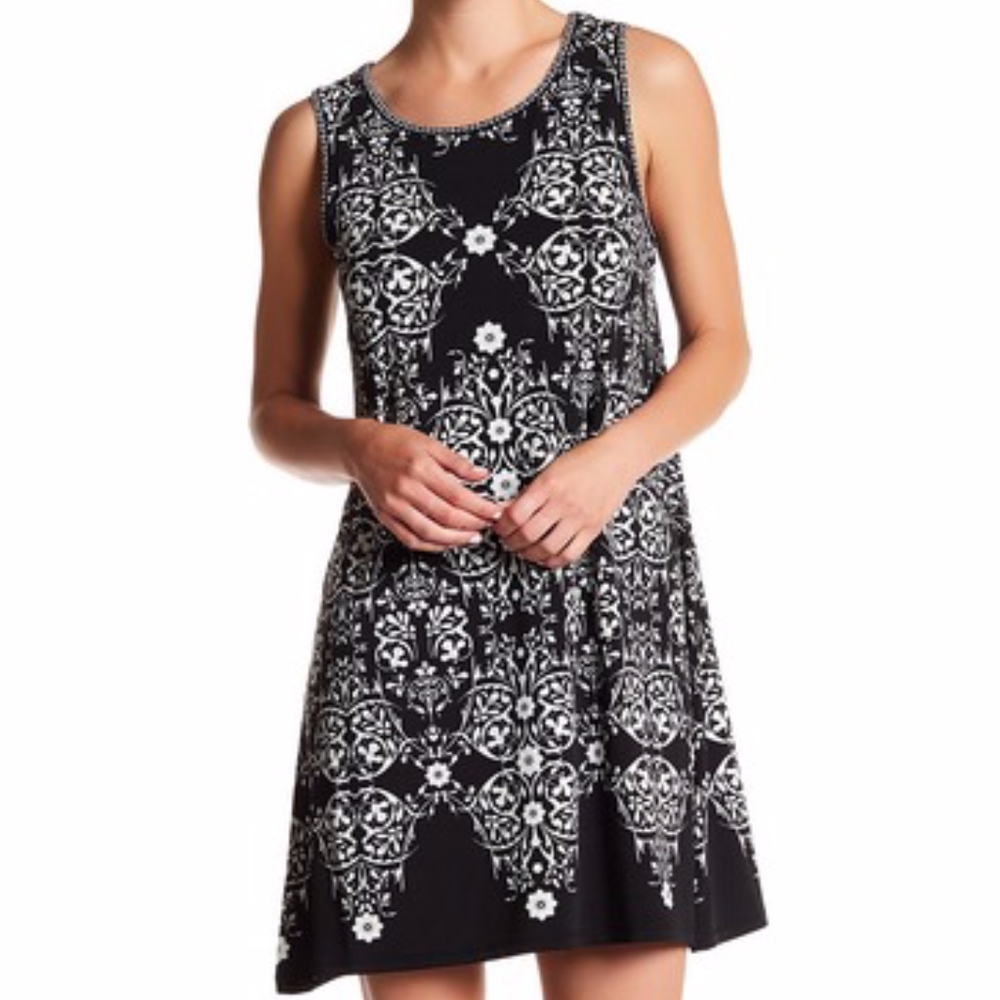 New Max Studio Patterned Sleeveless Shift Dress - image 1